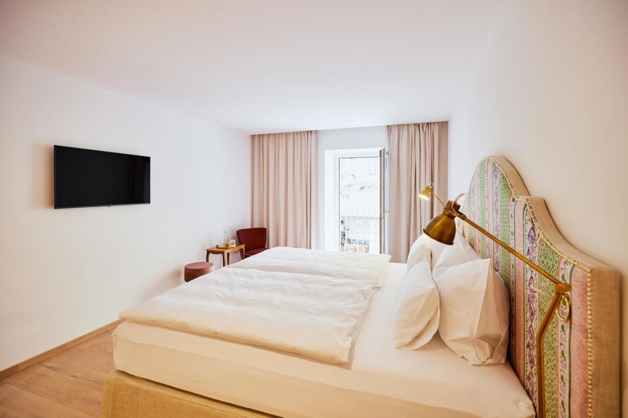 Boutiquehotel Zum Goldenen Hirschen 4*
